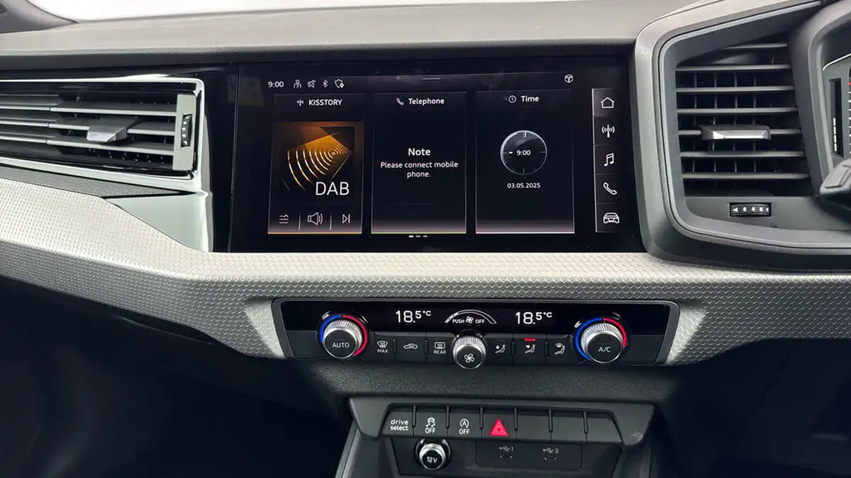 2023-audi-a1-10-30-tfsi-s-line-tronic-big-11