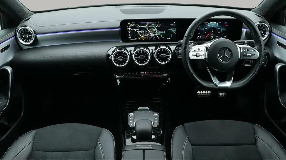 2022-mercedes-benz-a-class-13-a180-amg-line-executive-edition-hatchback-5d-7g-dct-big-13