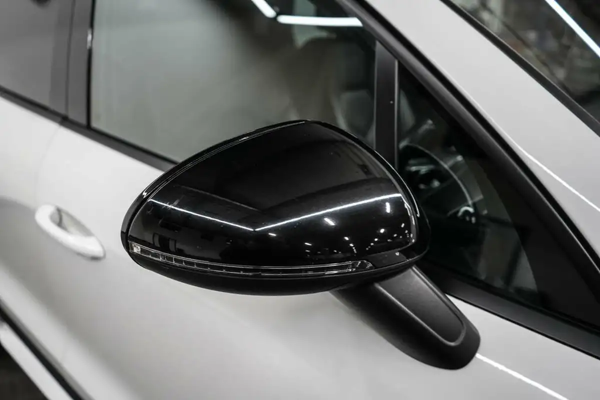 2015-porsche-macan-20-big-8