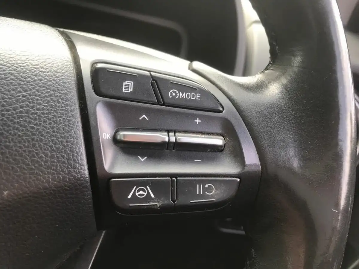 2022-hyundai-kona-10-t-gdi-premium-big-16