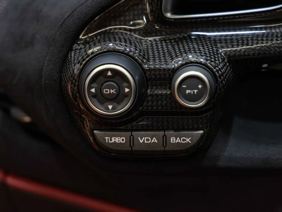 2020-ferrari-488-39-488-spider-big-17