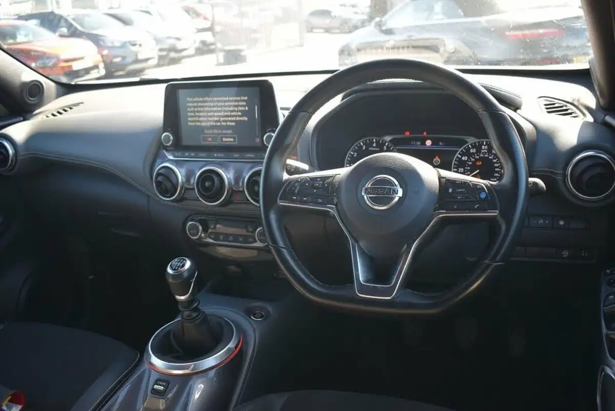2022-nissan-juke-10-dig-t-tekna-big-3