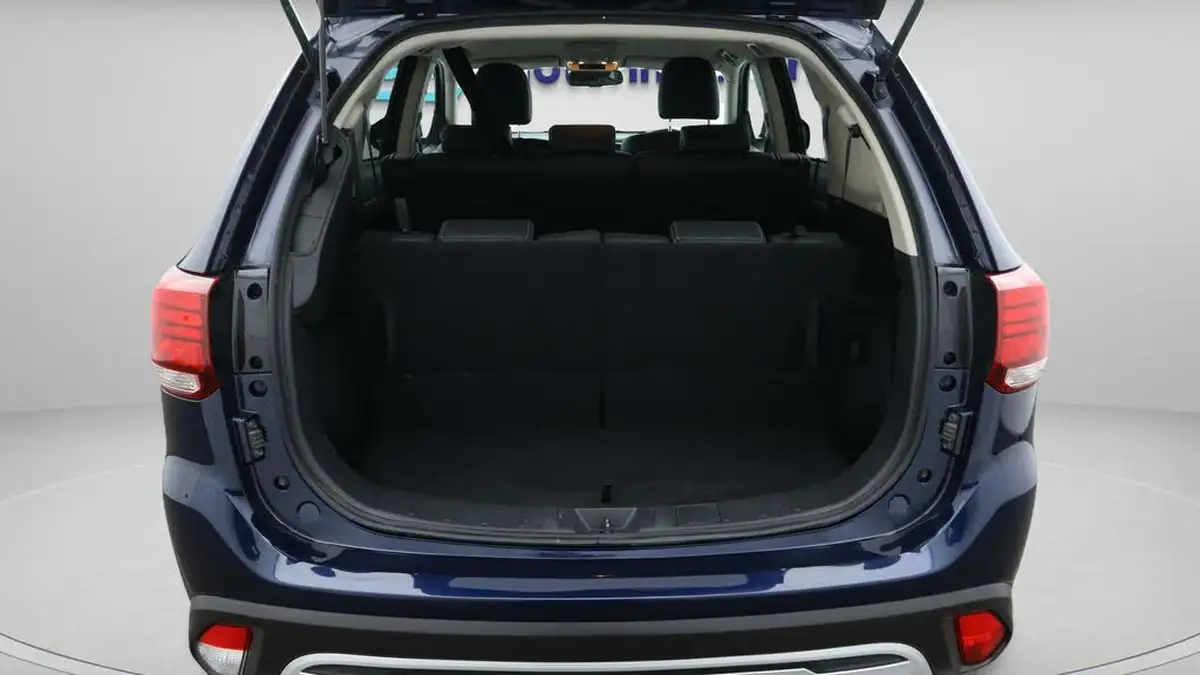 2020-mitsubishi-outlander-20-exceed-big-21