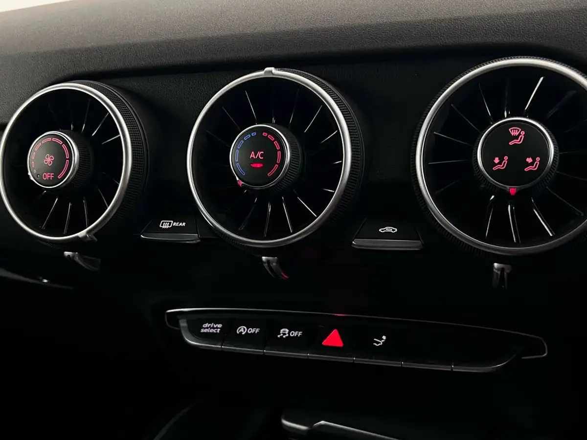 2016-audi-tt-coupe-20tdi-ultra-s-line-big-32