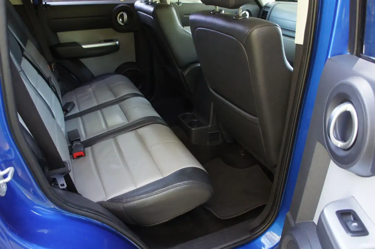 2008-dodge-nitro-28td-sxt-auto-big-10