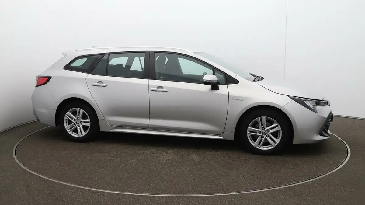 2021-toyota-corolla-18-vvt-i-icon-tech-spare-wheel-touring-sports-5d-big-47