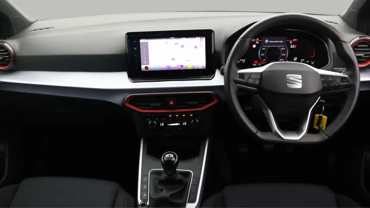 2024-seat-arona-10-tsi-fr-115ps-big-12