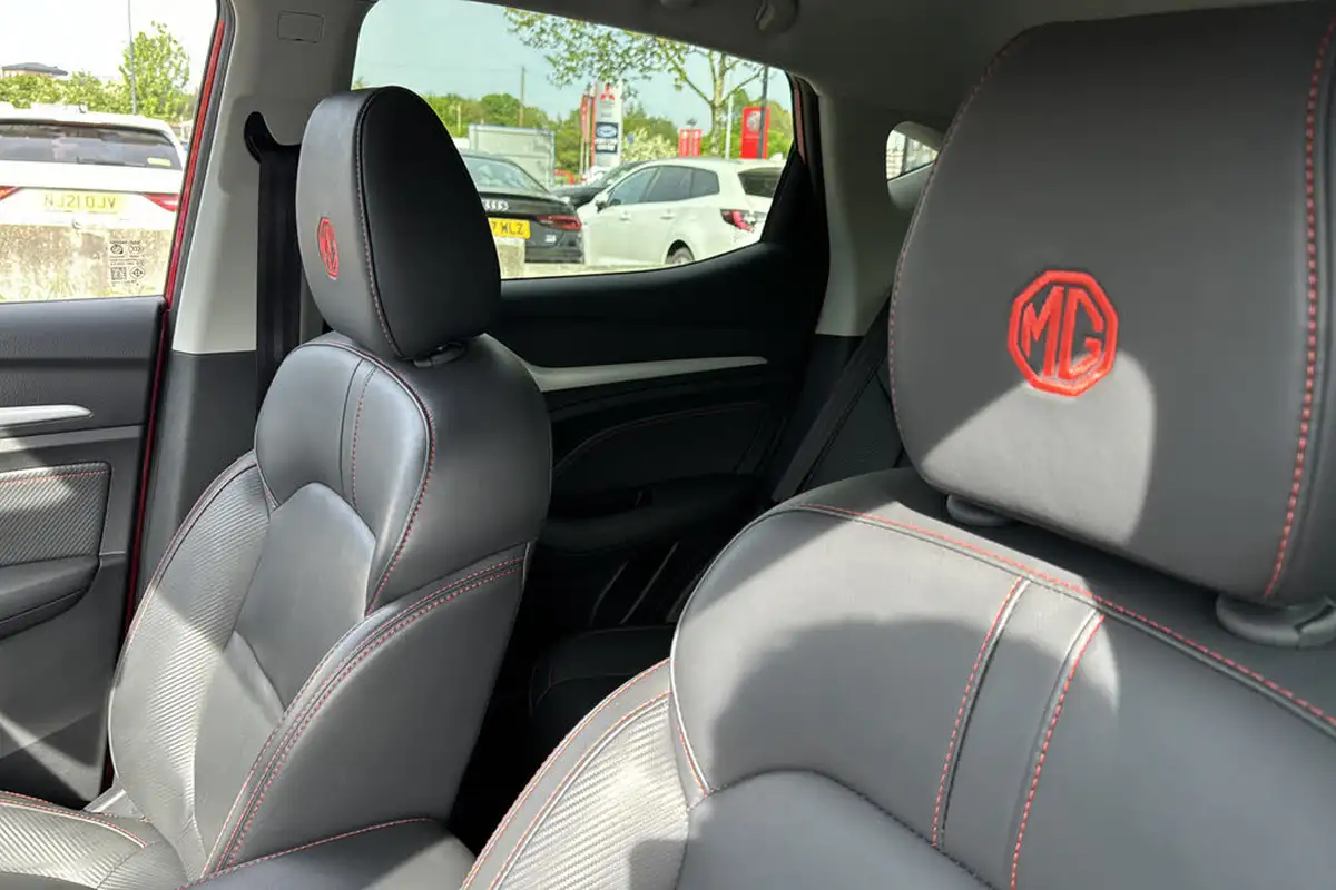 2024-mg-zs-suv-10t-gdi-exclusive-auto-big-36