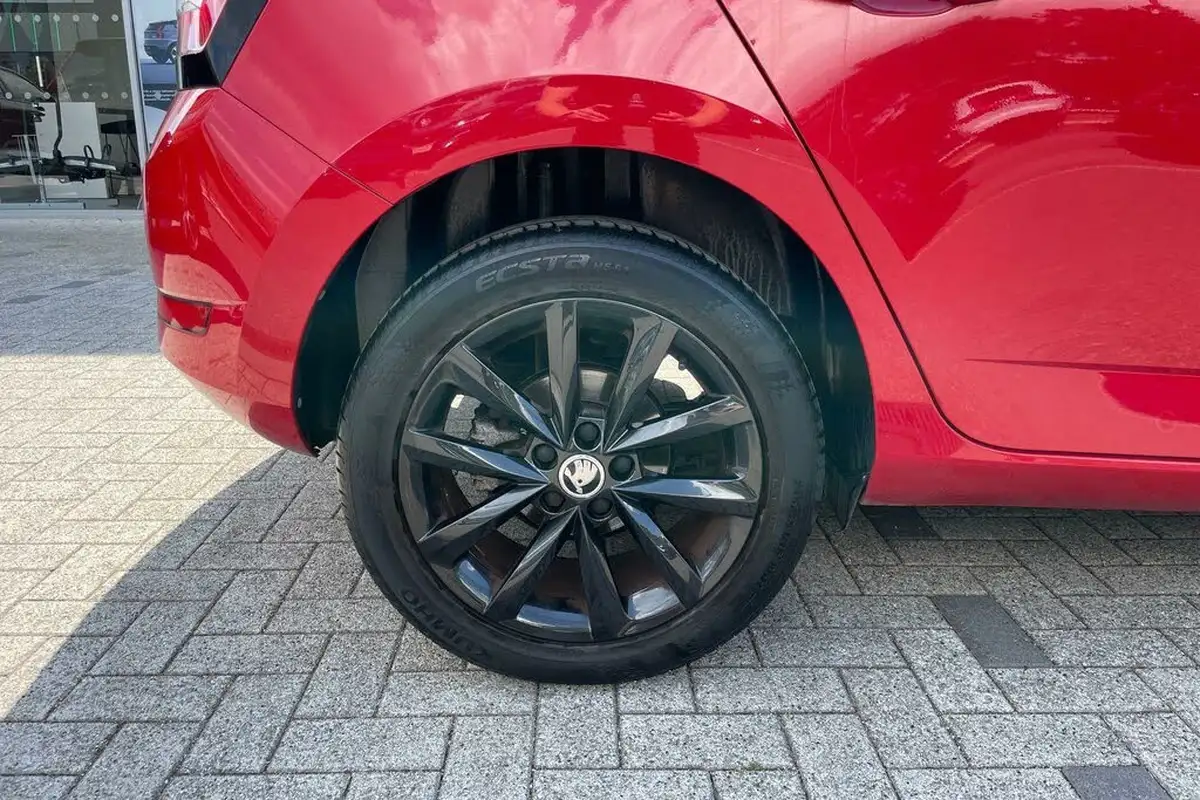 2019-skoda-fabia-10-tsi-colour-edition-big-9