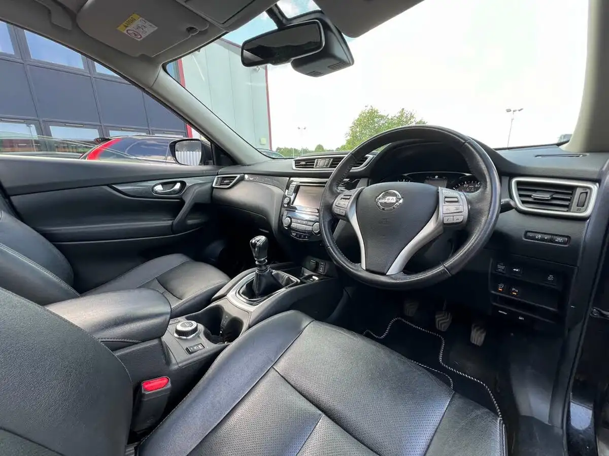 2017-nissan-x-trail-20dci-tekna-4x4-big-17