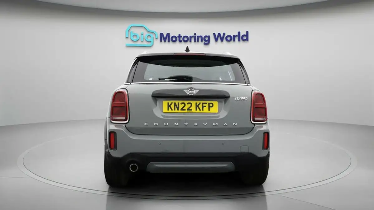 2022-mini-countryman-15-cooper-classic-big-5