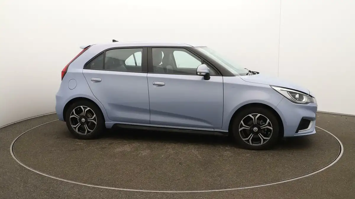 2023-mg-mg3-15-vti-tech-exclusive-nav-big-44