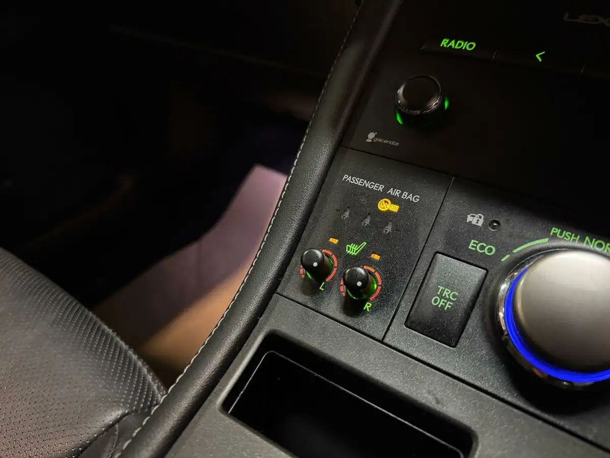 2015-lexus-ct-200h-18-f-sport-cvt-big-44