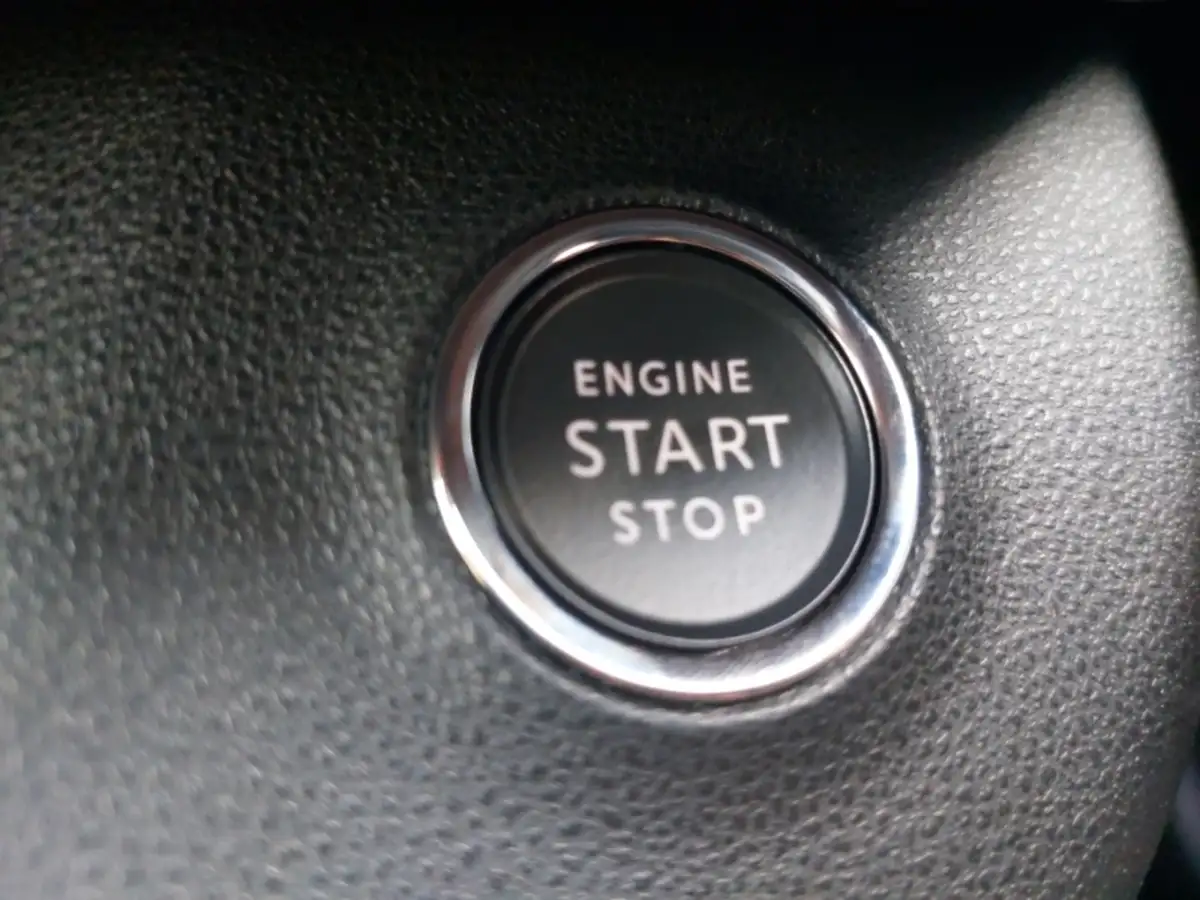 2025-jeep-avenger-12-gse-summit-big-17