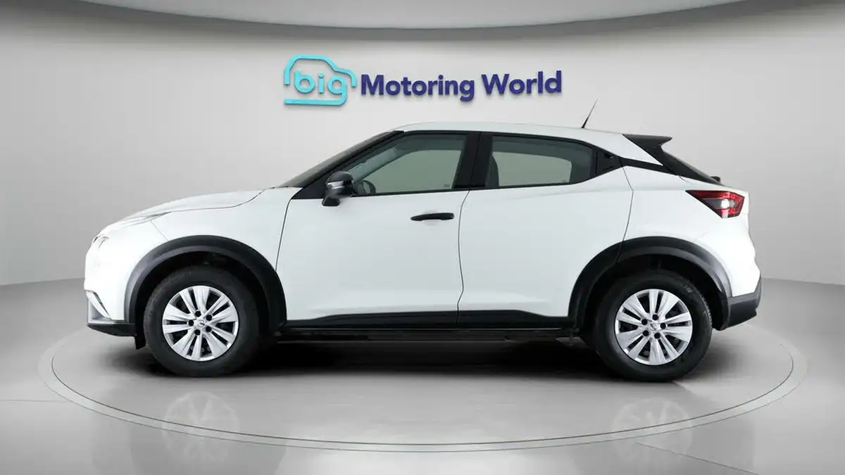 2021-nissan-juke-10-dig-t-visia-big-4