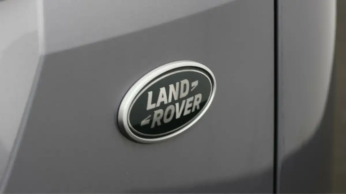 2021-land-rover-range-rover-evoque-15-p300e-r-dynamic-s-big-20