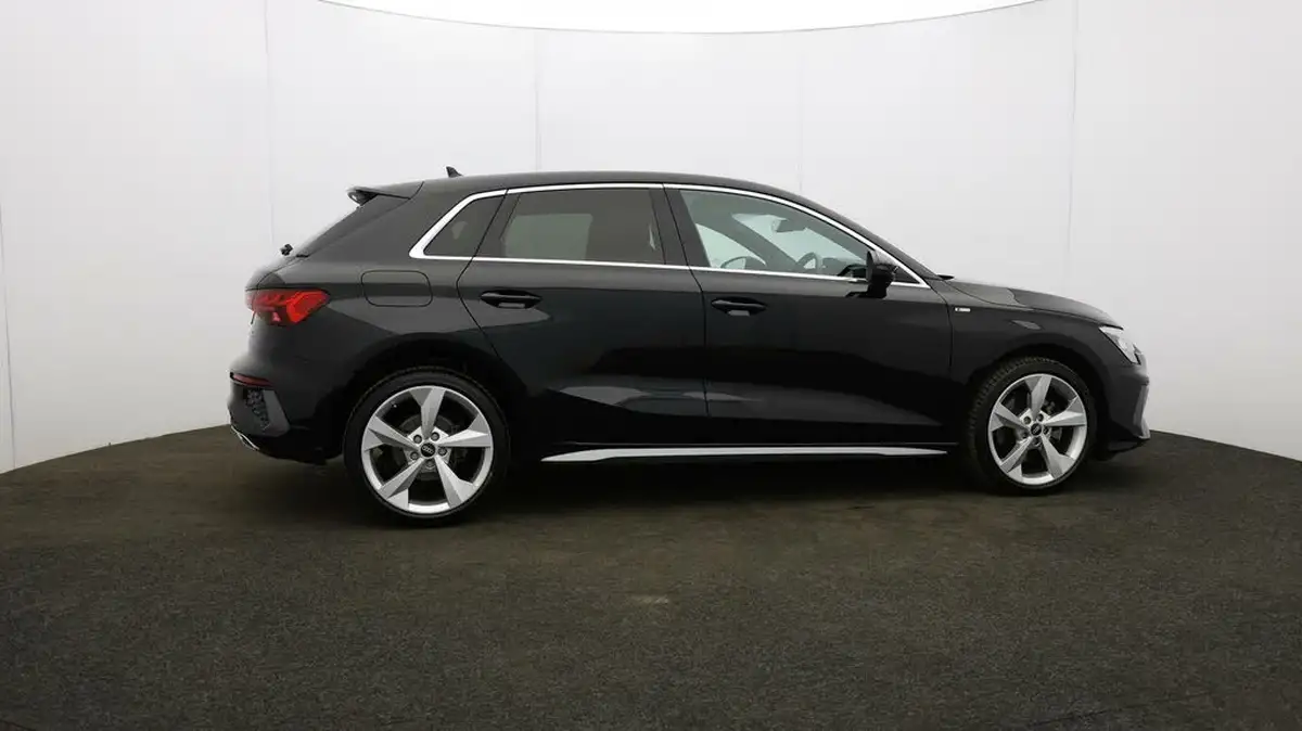 2021-audi-a3-14-40-tfsi-e-s-line-big-53