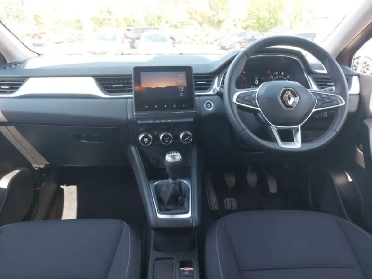 2021-renault-captur-10-tce-iconic-90ps-big-2