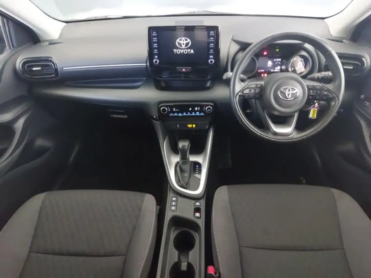 2022-toyota-yaris-15-vvt-i-design-big-2