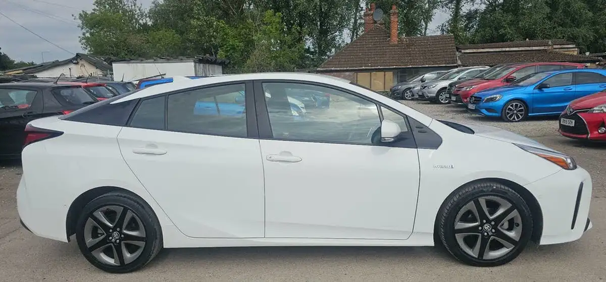 2019-toyota-prius-18-vvt-i-business-edition-plus-cvt-big-7
