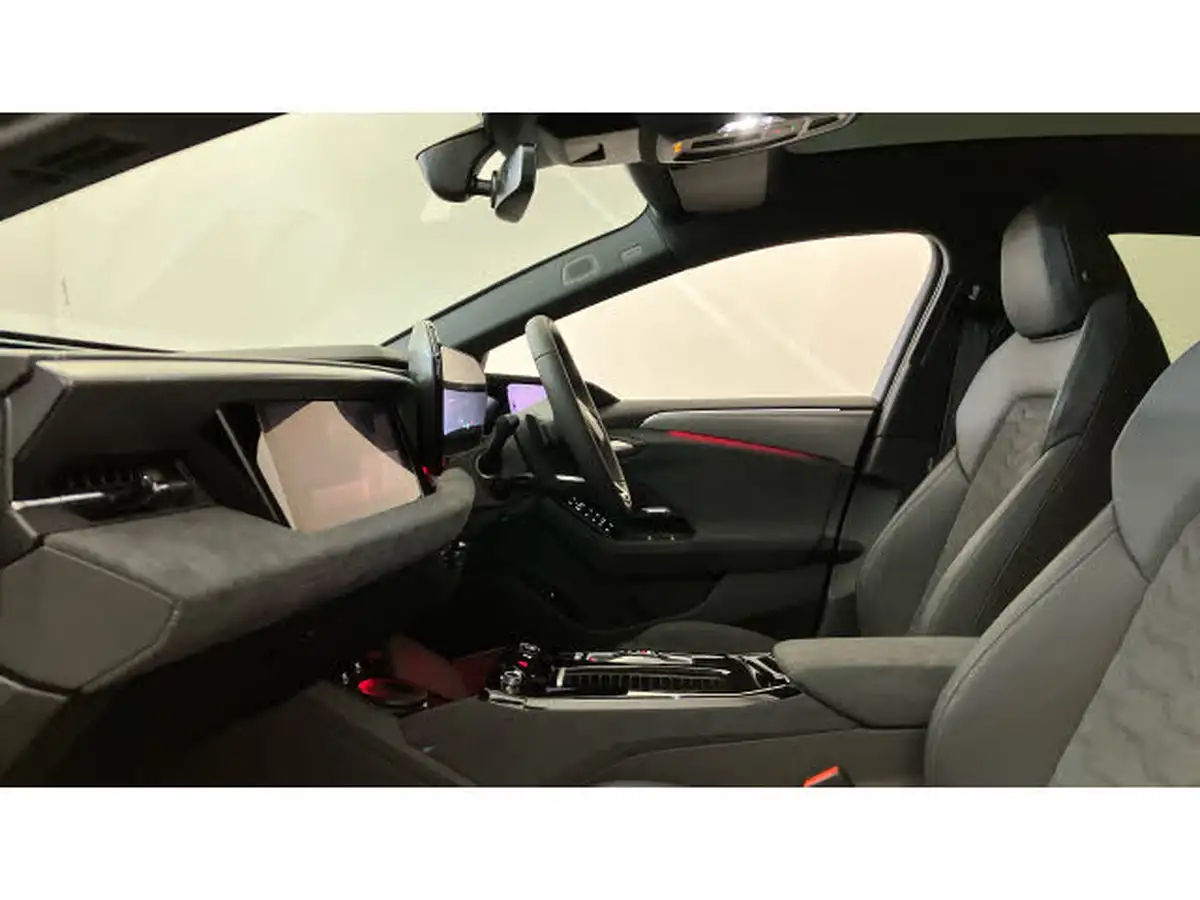 2025-audi-a6-e-tron-e-launch-edition-big-26