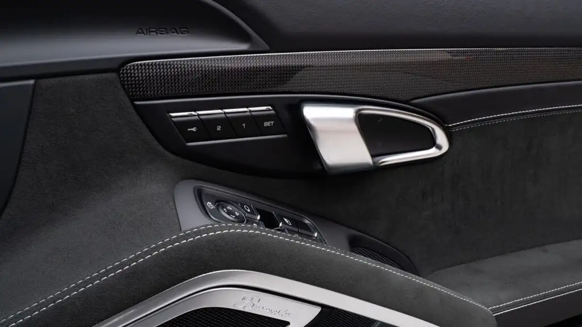 2022-porsche-cayman-718-40-cayman-gts-40-big-30
