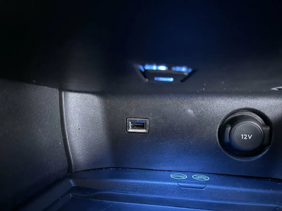 2017-peugeot-3008-suv-20-bluehdi-gt-line-big-43