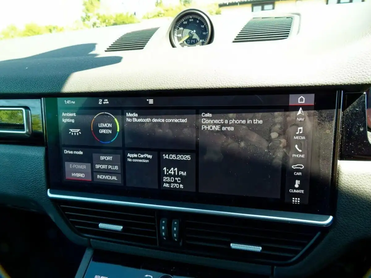 2018-porsche-cayenne-30-v6-e-hybrid-big-41