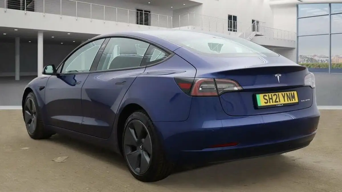 2021-tesla-model-3-e-long-range-4x4-big-6