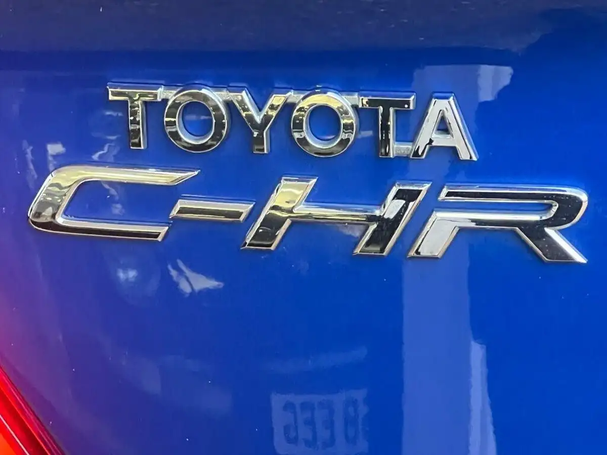 2022-toyota-c-hr-18-vvt-i-gr-sport-big-10