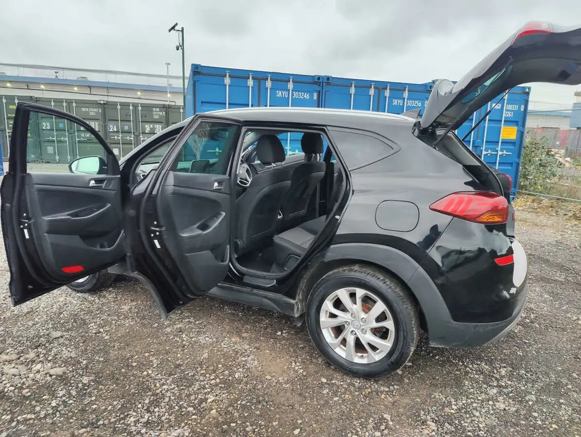 2019-hyundai-tucson-16-t-gdi-se-nav-dct-big-17