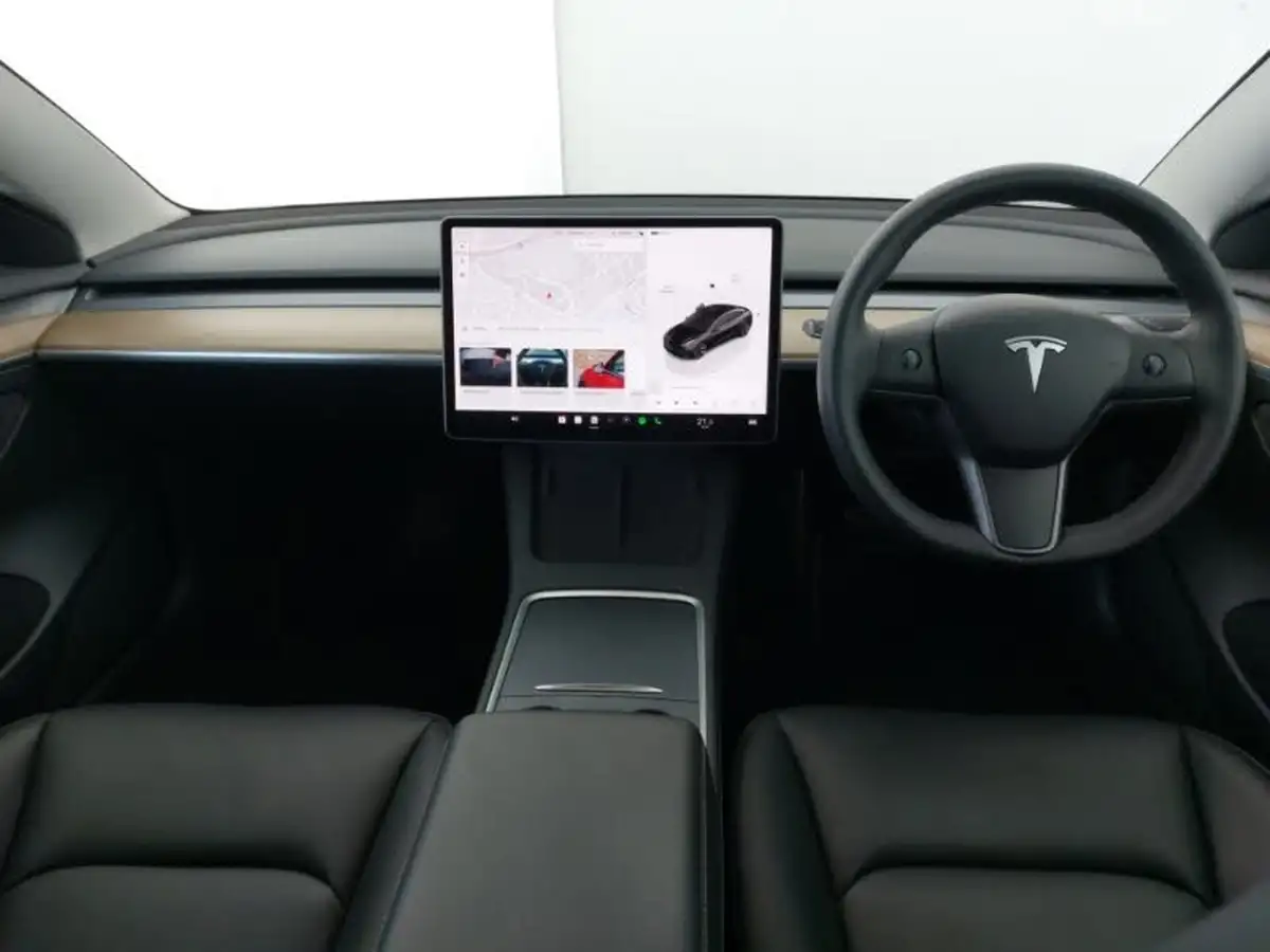 2022-tesla-model-3-e-long-range-big-2