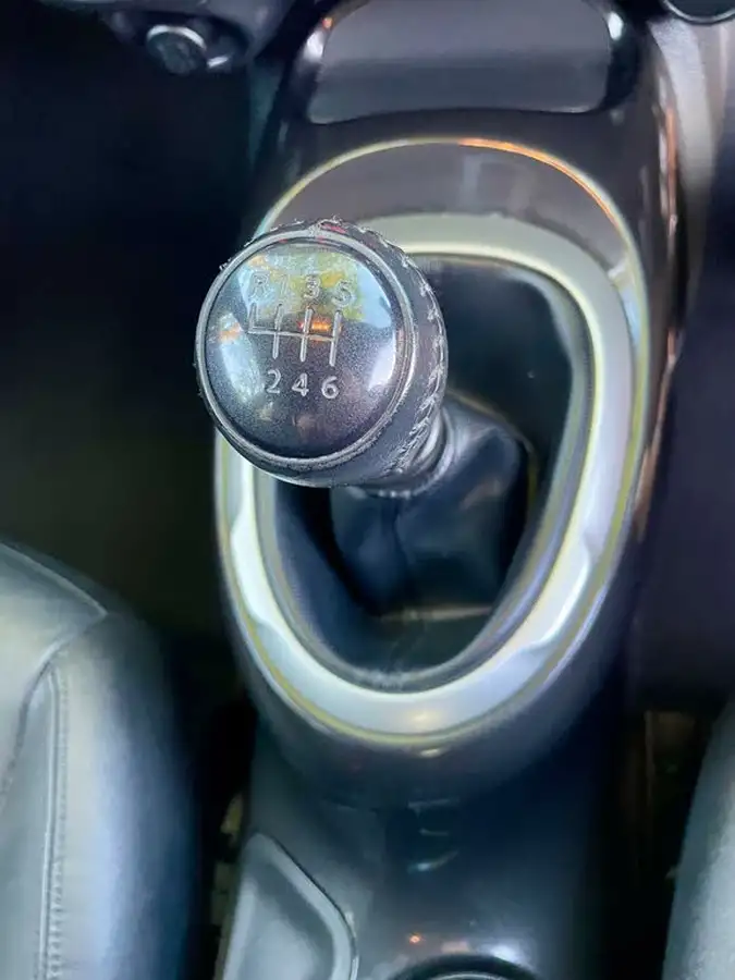 2016-nissan-juke-12-tekna-ssxenons-big-19