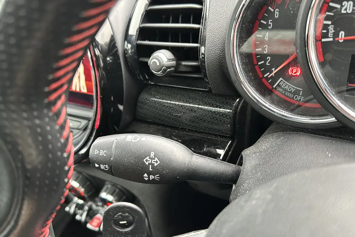 2019-mini-clubman-20-john-cooper-works-big-35