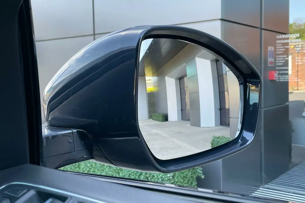 2019-jaguar-f-pace-20-i4d-r-sport-180ps-awd-auto-big-10