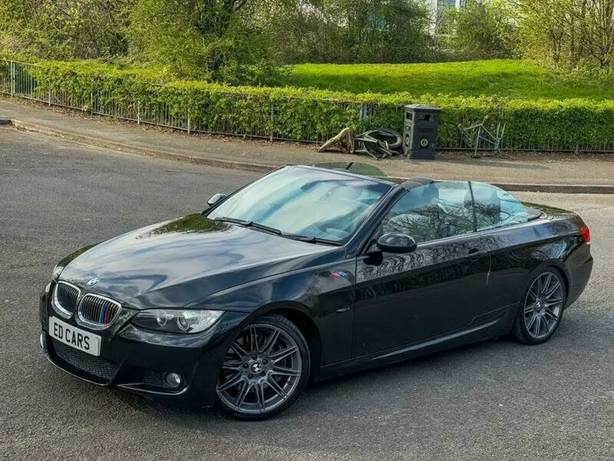 2009-bmw-3-series-30-330i-m-sport-convertible-2d-auto-big-4