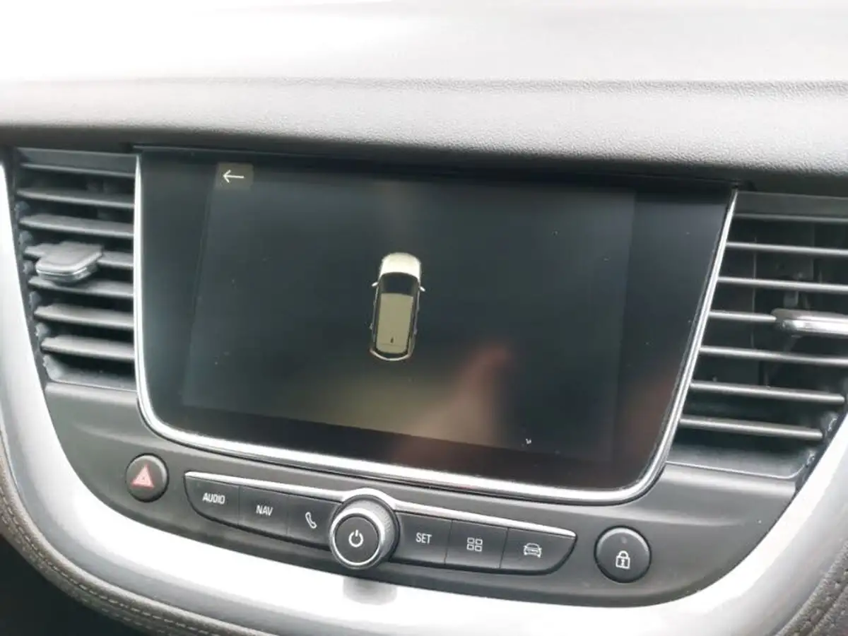 2021-vauxhall-grandland-x-12-sri-nav-big-10