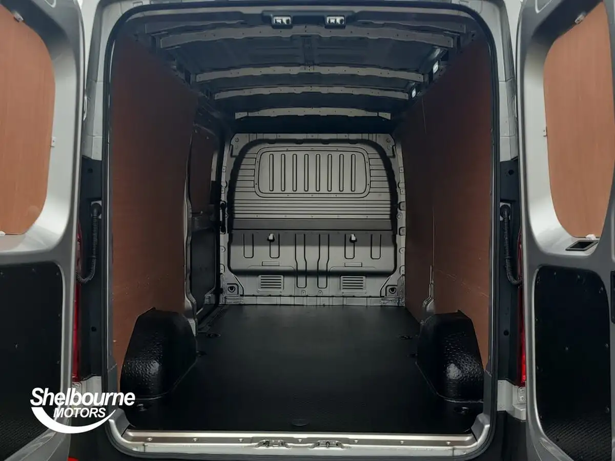 2025-maxus-deliver-9-big-20