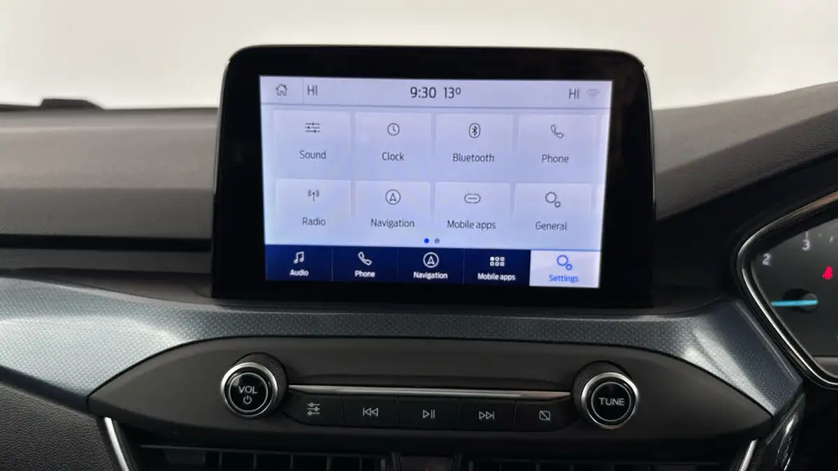2019-ford-focus-20-active-x-estate-big-15