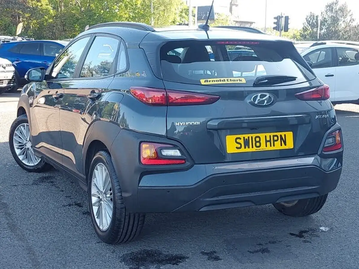 2018-hyundai-kona-10-t-gdi-se-big-1