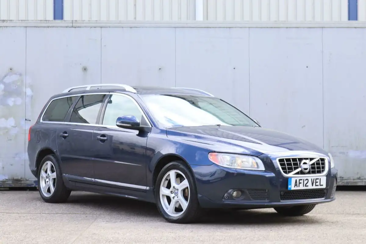 2012-volvo-v70-24td-d5-se-lux-212bhp-geartronic-big-24