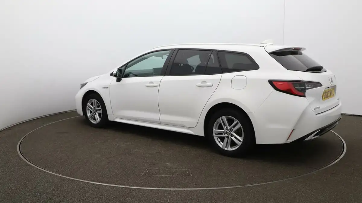 2023-suzuki-swace-18-motion-big-35