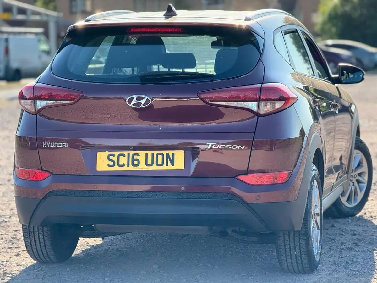 2016-hyundai-tucson-17crdi-blue-drive-se-nav-116ps-big-7