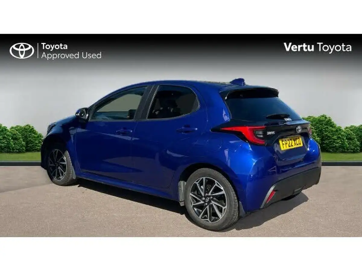 2022-toyota-yaris-15-vvt-i-design-big-3