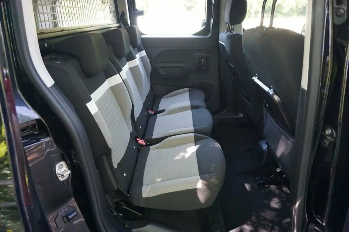 2023-citroen-berlingo-12-puretech-feel-m-size-big-5