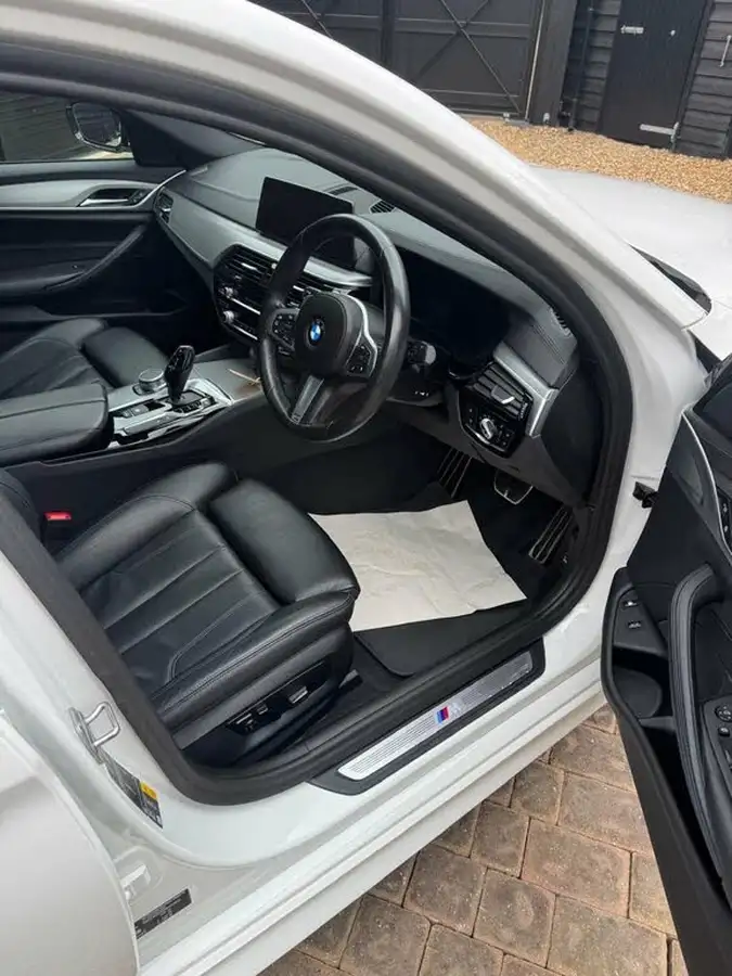 2019-bmw-5-series-20-530e-m-sport-auto-big-9