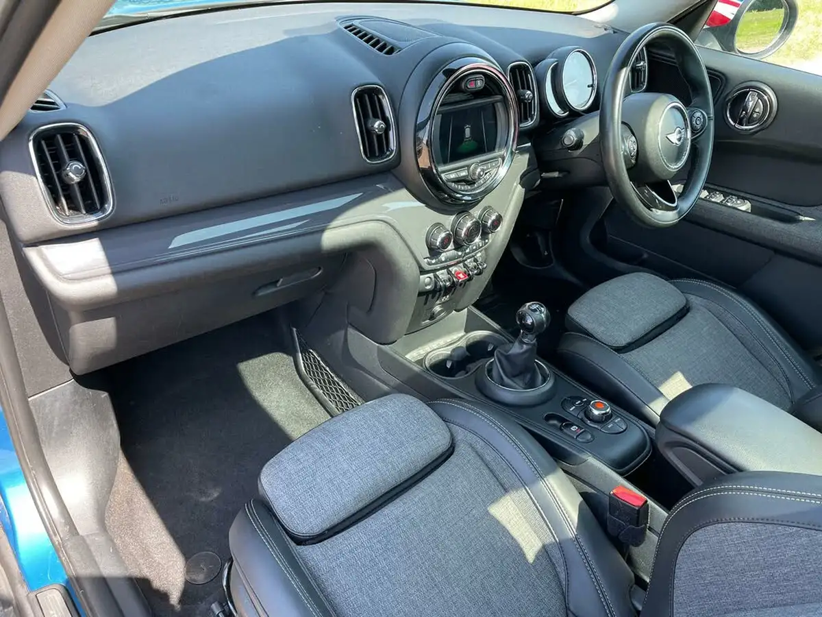 2018-mini-countryman-15-cooper-ss-big-24
