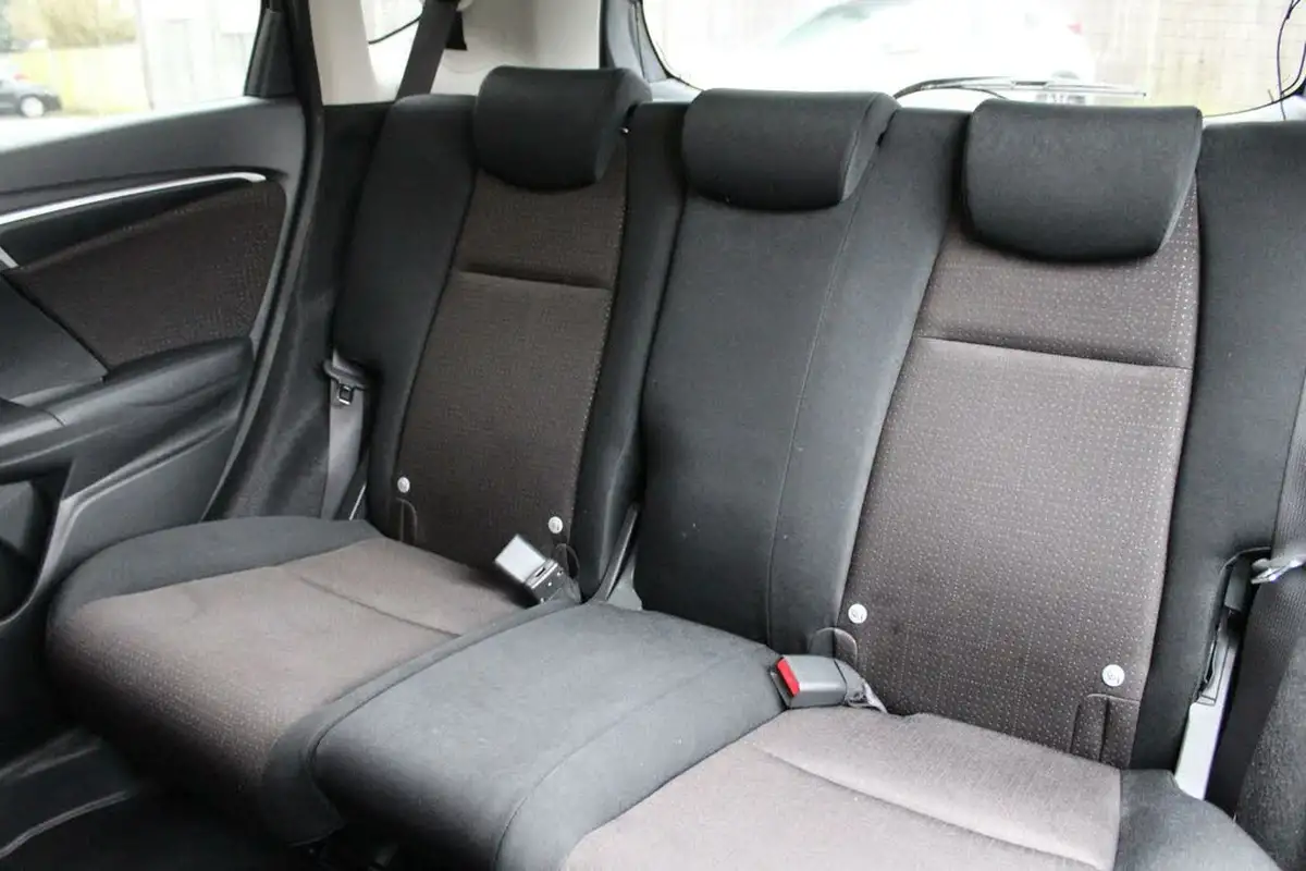 2016-honda-jazz-13-i-vtec-ex-big-21