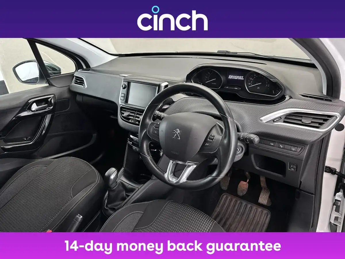 2018-peugeot-208-12-puretech-tech-edition-82bhp-big-11