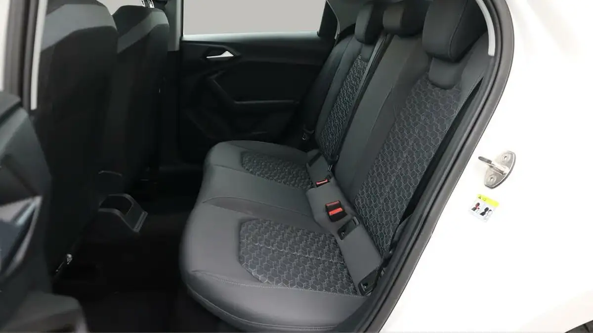 2022-audi-a1-10-30-tfsi-sport-s-tronic-big-16